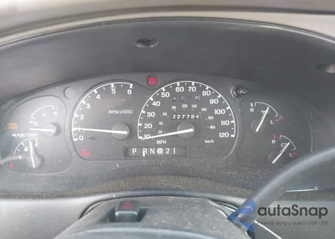 1998 Ford Explorer Eddie Bauer/Limited/Xl/Xlt z USA, uszkodzony, nr VIN 1FMZU34E6WUD37580